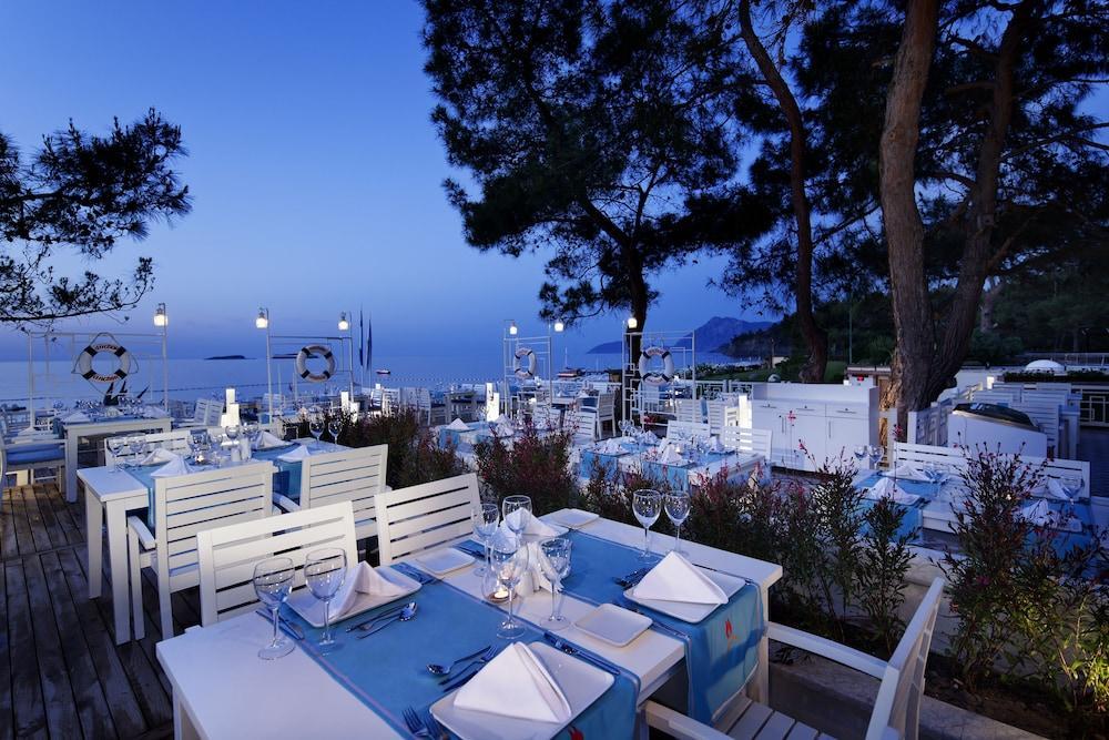 Corinthia Club Hotel Tekirova Buitenkant foto